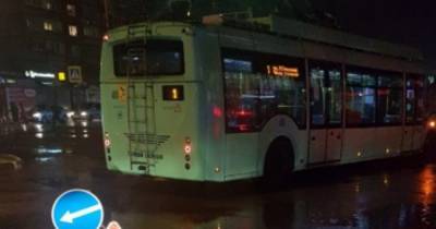 В Калининграде троллейбус сбил 41-летнюю женщину