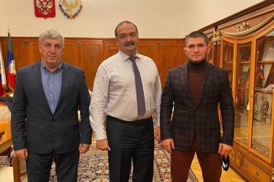 Меликов и Нурмагомедов обсудили развитие футбола в Дагестане
