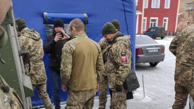 Боевики "ЛНР" вернули Украине захваченного воина