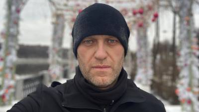 Навальный не вошел в топ-5 политиков года в РФ по опросу ВЦИОМ