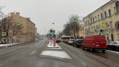 Новый светофор установили в Петербурге на углу Лиговского и Коли Томчака