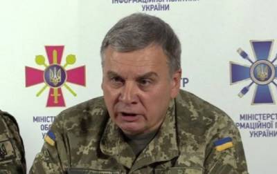 Министр обороны назвал "фальцетом" слухи о своей отставке