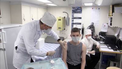 Минздрав закончил набор добровольцев на испытания вакцины "Спутник V"