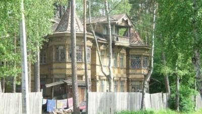 В Сестрорецке по программе "Рубль за метр" будет восстановлен деревянный дом Змигродского - delovoe.tv - Петербурга