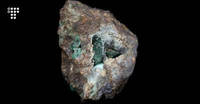 В Великобритании открыли новый вид минералов. Он «прятался» в редкой породе, найденной более 200 лет назад