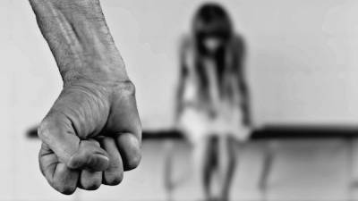 Пермская школьница дала отпор пытавшемуся изнасиловать ее бездомному
