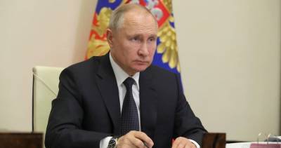 Путин поддержал идею поднять МРОТ