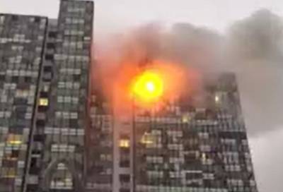 Видео: в Кудрово загорелась квартира на 23 этаже