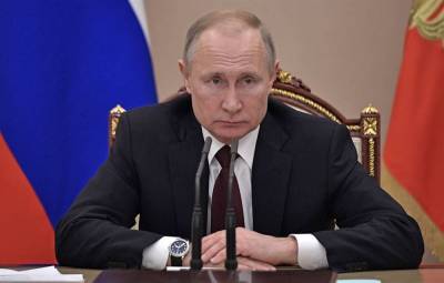 Двойные выплаты врачам за праздники и всероссийский выходной 31-го. Путин поддержал предложения «ЕР»