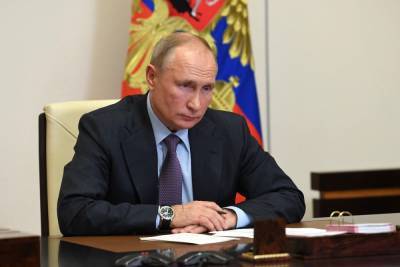 Владимир Путин предупредил о сохраняющихся рисках по коронавирусу
