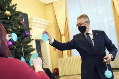 Новогодние мечты детей Ставрополья исполнит губернатор Владимир Владимиров