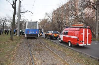 ЧП в Николаеве: мужчина угодил под трамвай