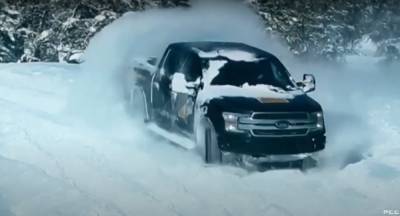 Электрический Ford F-150 показал, что такое дрифт по снегу, видео