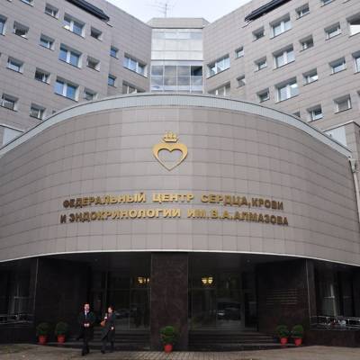 Центр Алмазова в Петербурге открыл дополнительные 150 коек для пациентов с коронавирусом