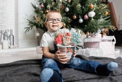 Педиатры назвали самые опасные для здоровья детей новогодние подарки