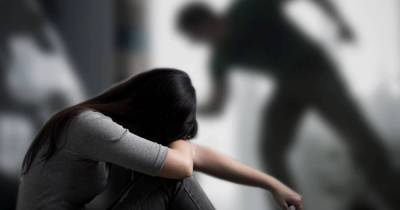 В Черкасской области мужчина пытался изнасиловать 16-летнюю девушку: жертве удалось дать отпор