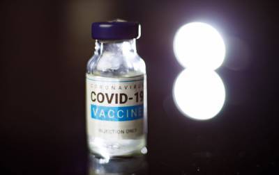 США договорились о еще 100 миллионах доз вакцины Pfizer от коронавируса