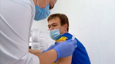 Россияне смогут записаться на вакцинацию через портал госуслуг