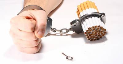 Курильщикам пообещали новые запреты в 2021 году