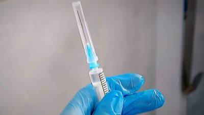 Ученые США определили первую группу для вакцинации от COVID-19