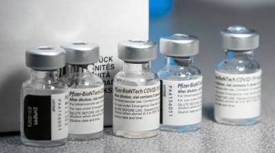 Pfizer отправила первую партию вакцины от коронавируса в ЕС