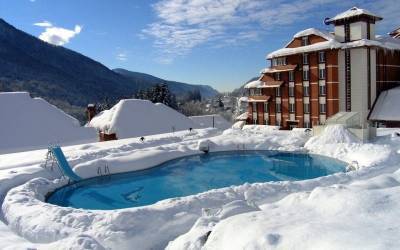 Курорт «Красная поляна» в Сочи объявил о начале горнолыжного сезона с 24 декабря 2020 года