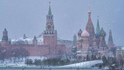 До -5 градусов и небольшой снег ожидаются в Москве 24 декабря
