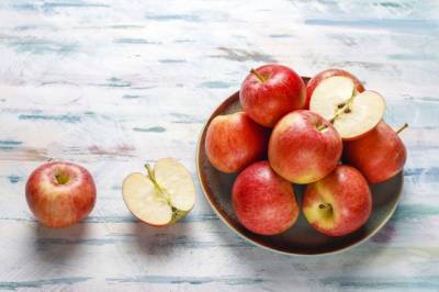 Насколько могут быть опасны проглоченные семечки яблок