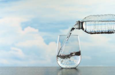 Вода на Донбассе асболютно не пригодна для питья, - Доктор наук