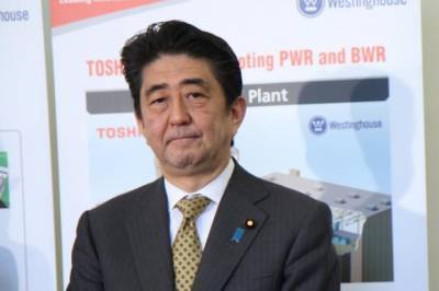СМИ: Абэ публично объяснится по делу о махинациях с политическими фондами