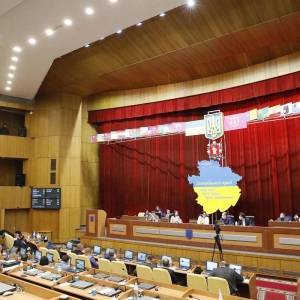 В Запорожском областном совете создали 11 постоянных комиссий