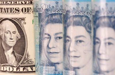 Фунт растет, доллар снижается в надежде на скорую сделку о Brexit