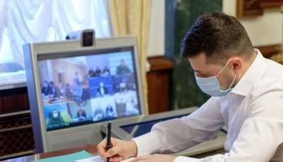Зеленский подписал закон о возобновлении ответственности за ложное е-декларирование
