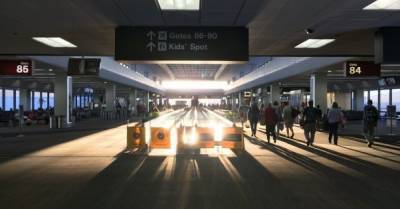 Правительство не будет ограничивать авиасообщение на новогодние праздники — Кулеба