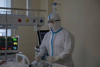 Ковидные госпитали Минобороны развернут в Крыму до конца дня