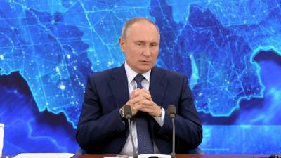 Путин рассказал о работе правительства во время праздников