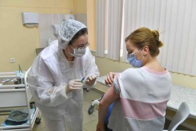 Раскрыт срок масштабного производства российской вакцины от коронавируса
