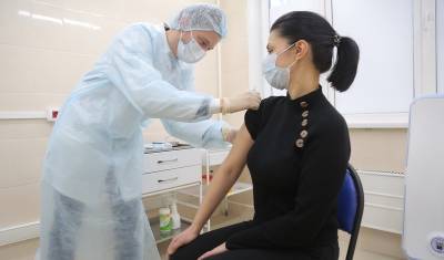 В Москве расширили список категорий для вакцинации от ковида