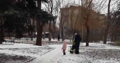 Днепр и Днепропетровскую область засыпало снегом (8 фото)