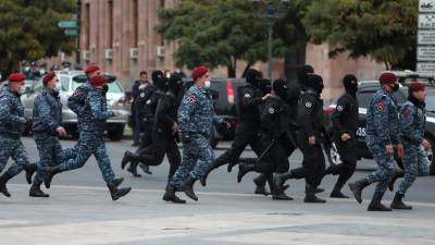 В Ереване в ходе акции протеста задержаны около 80 человек