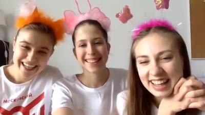 Финалисты "Лидеров России" провели онлайн-встречу с детьми из онкоцентров