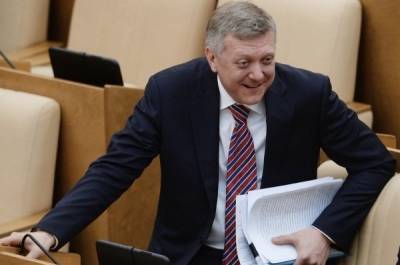 Дмитрий Вяткин объяснил законопроект о клевете в интернете несовершенной системой наказаний