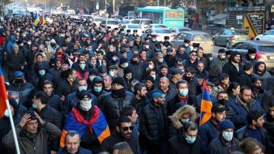 Задержано более 70 участников протеста в Ереване