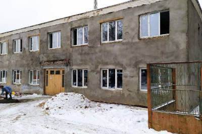 Во время ремонта от здания СМП в Тверской области остались голые стены
