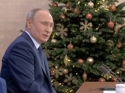 Путин поблагодарил кабинет министров за хладнокровие в 2020 году