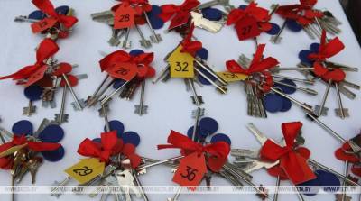 В Жодино ключи от новых квартир получили 56 семей работников БЕЛАЗа