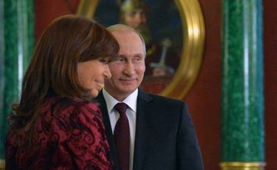 Мемы аргентинцев на поставки «Спутник V» по соглашению Путина с вице-президентом Кристиной Киршнер: «Когда будут грузить, пусть оставят место для коробки конфет» (Еl Destape, Аргентина)