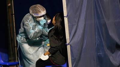 В Гонконге выявили более 70 новых случаев коронавируса
