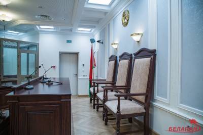 Лукашенко «почистил» судейский корпус