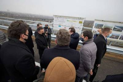 Зеленский подвел философию под строительство самой длинной автотрассы Украины